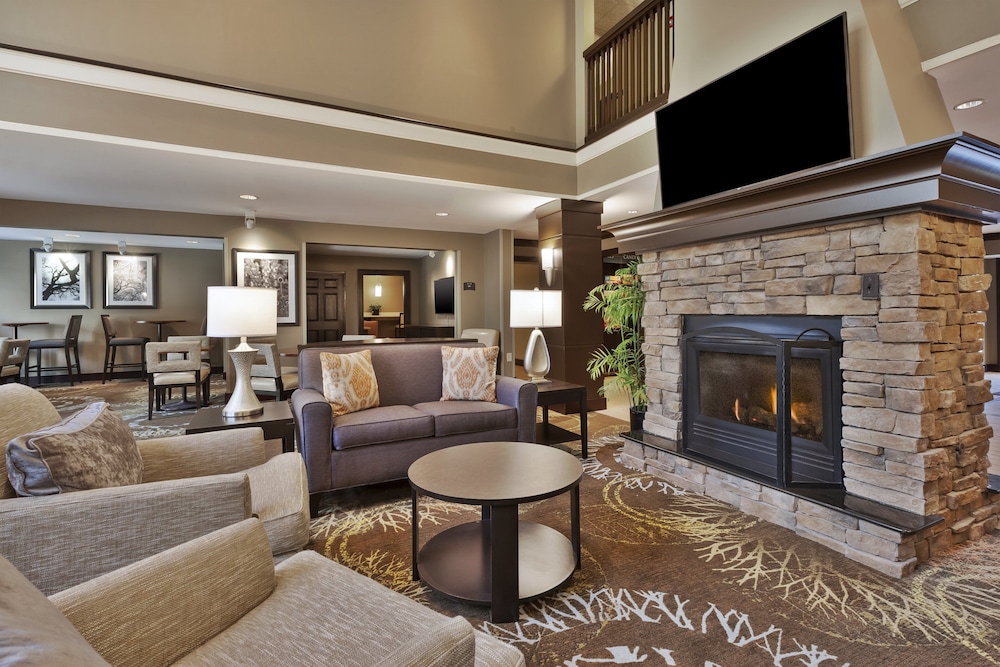 Staybridge Suites Detroit-Utica 38/58