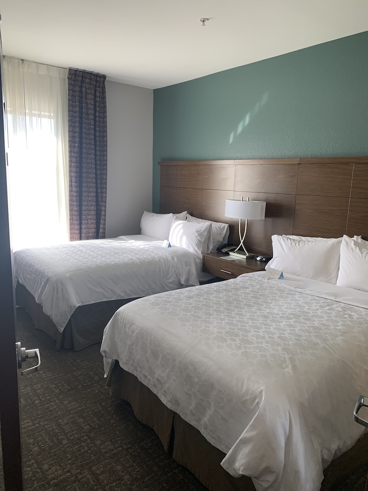 Staybridge Suites Hot Springs 10/53