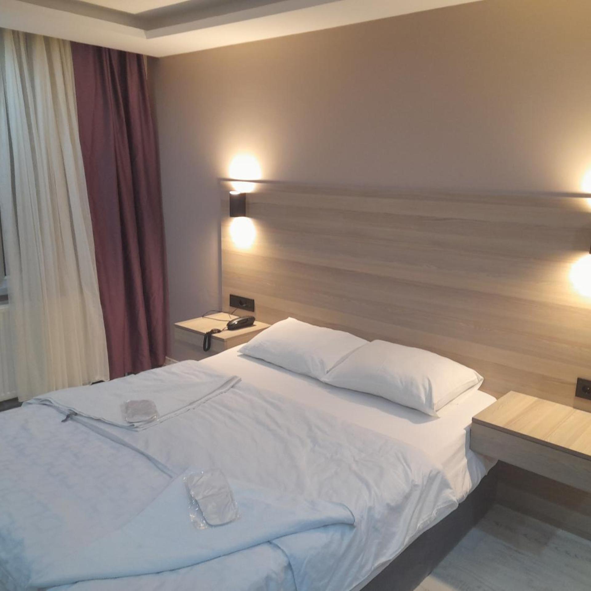 Moon Suit Otel 18/37