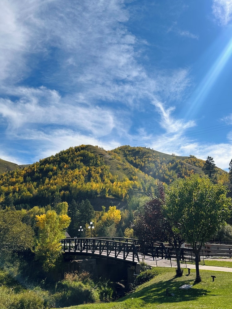 Deadwood Gulch Resort, Trademark Collection by Wyndham 45/49