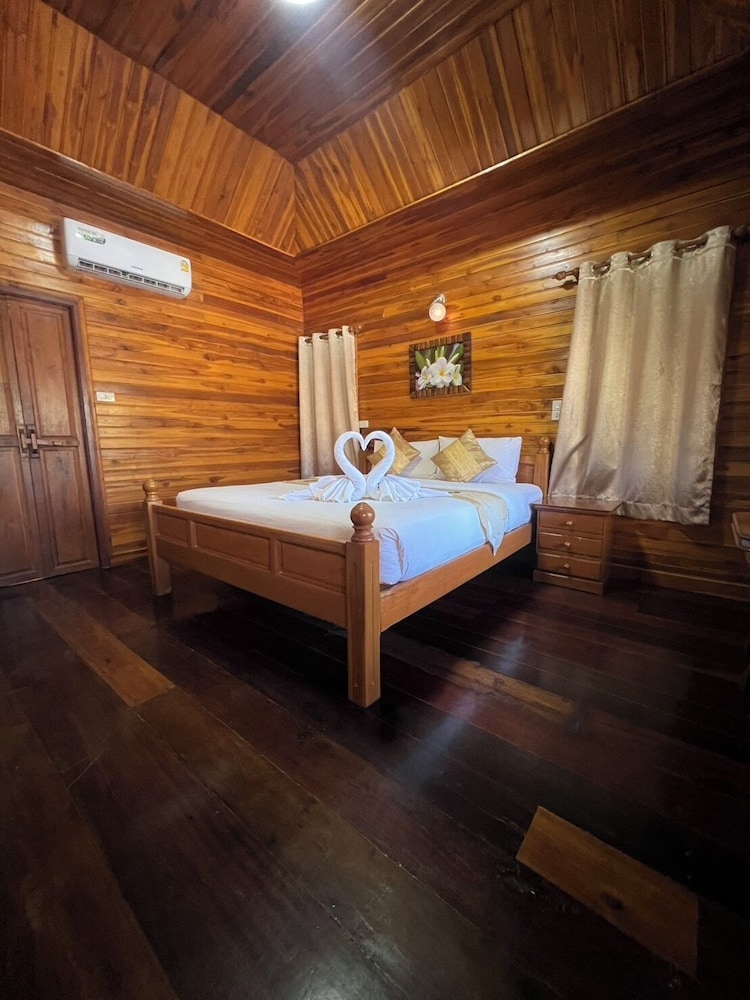 Srisawat Resort 11/29