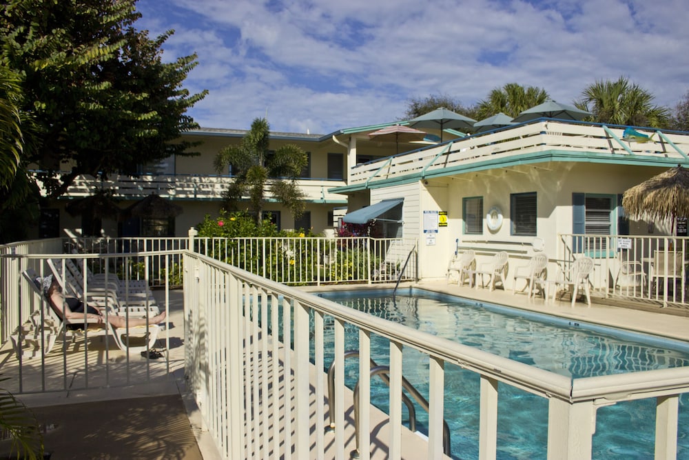 Seaspray Surf Lodge 2/56