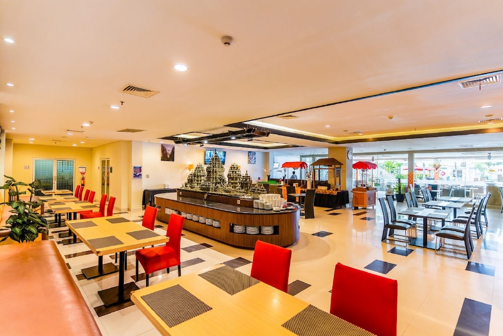 Swiss-Belinn Malang 54/74