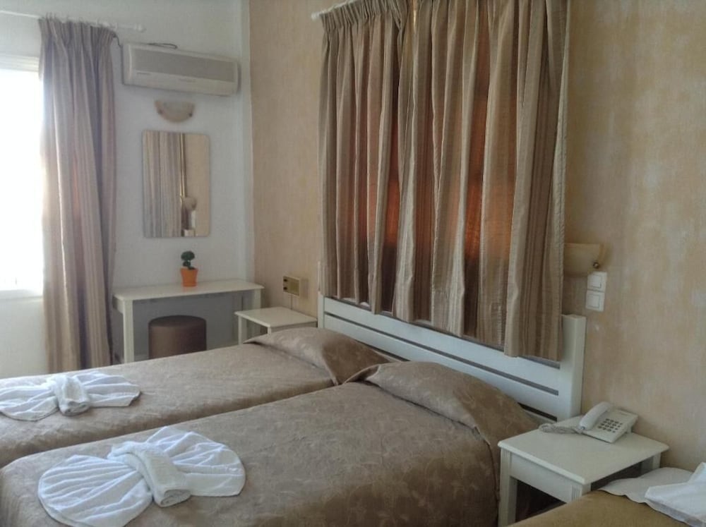 Pandrossos Hotel 7/50