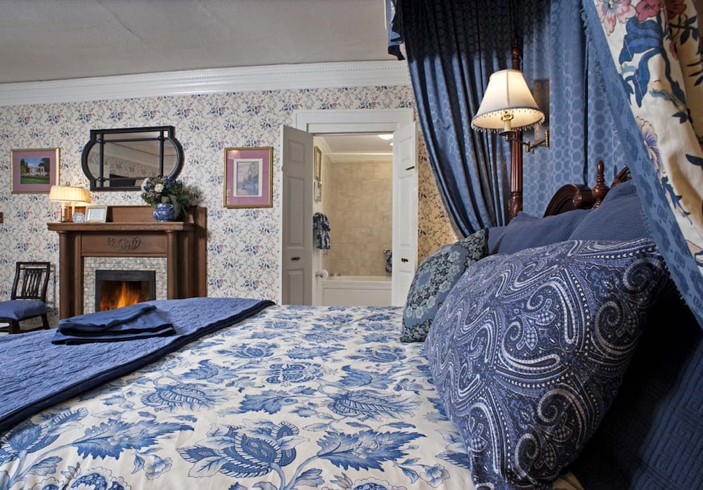 Abbington Green Bed &amp; Breakfast Inn 24/49