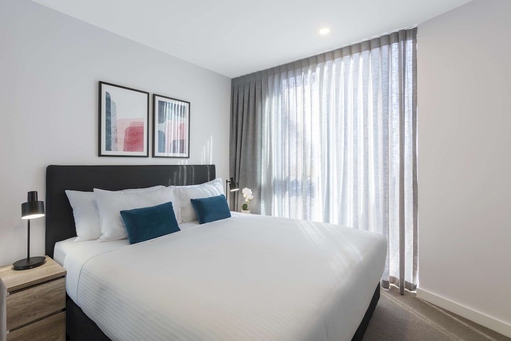 1 Bedroom, Avani, Suite, Queen Bed