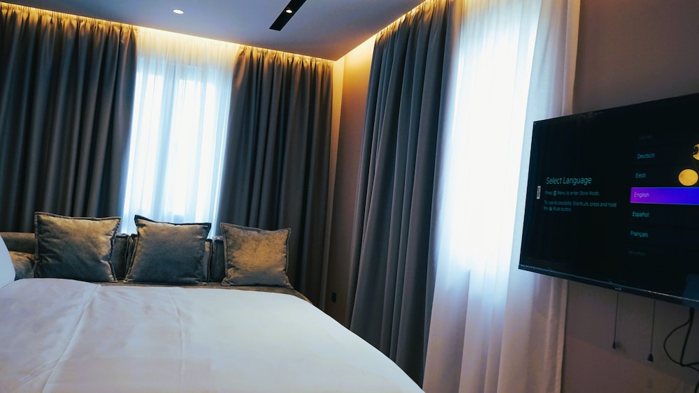 Arbnor Hotel 18/50