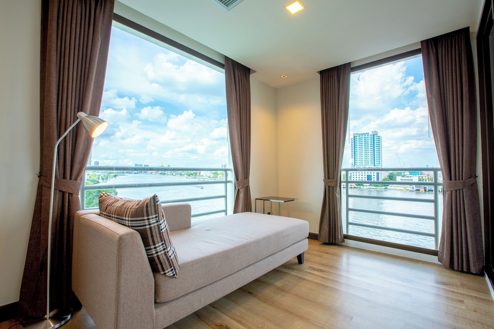 MODERN, EXECUTIVE, SUITE