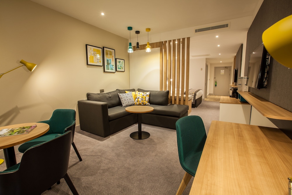 Holiday Inn City Birmingham 40/66