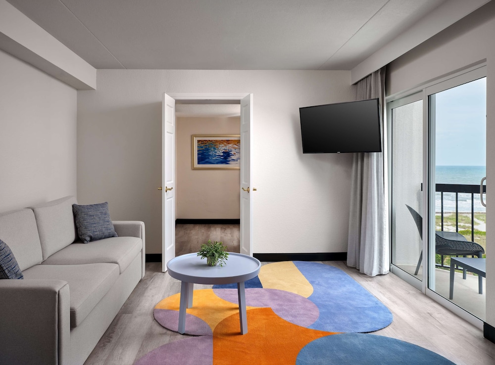 Hilton Garden Inn Cocoa Beach Oceanfront 26/79