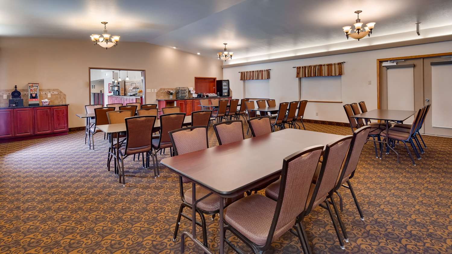 Best Western West Hills Inn 10/11