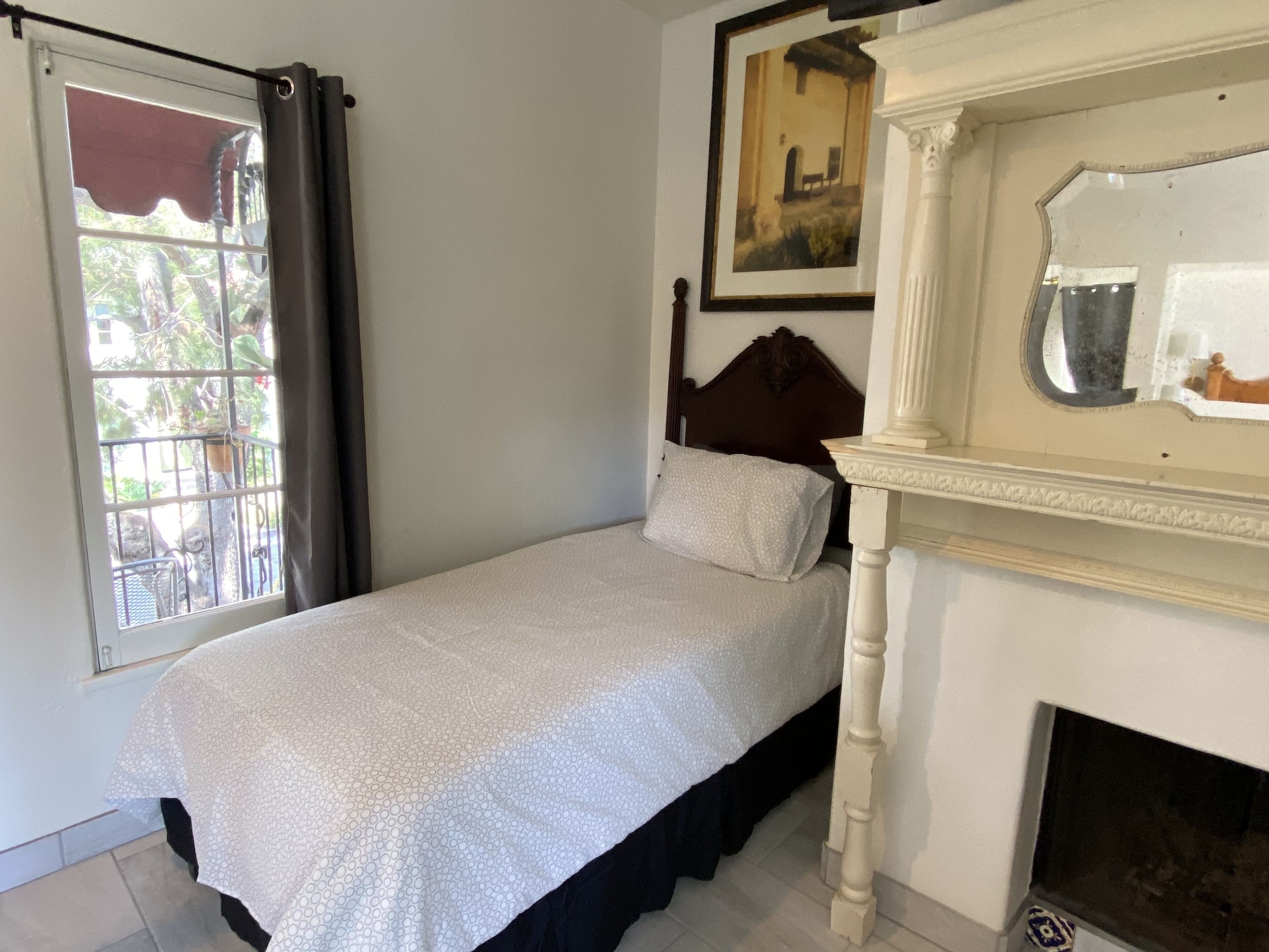 1 BEDROOM, APARTMENT, KING AND TWIN BEDS