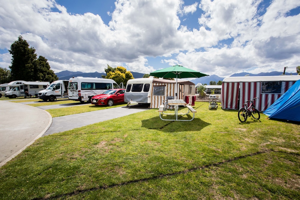 Te Anau Top 10 Holiday Park 49/58