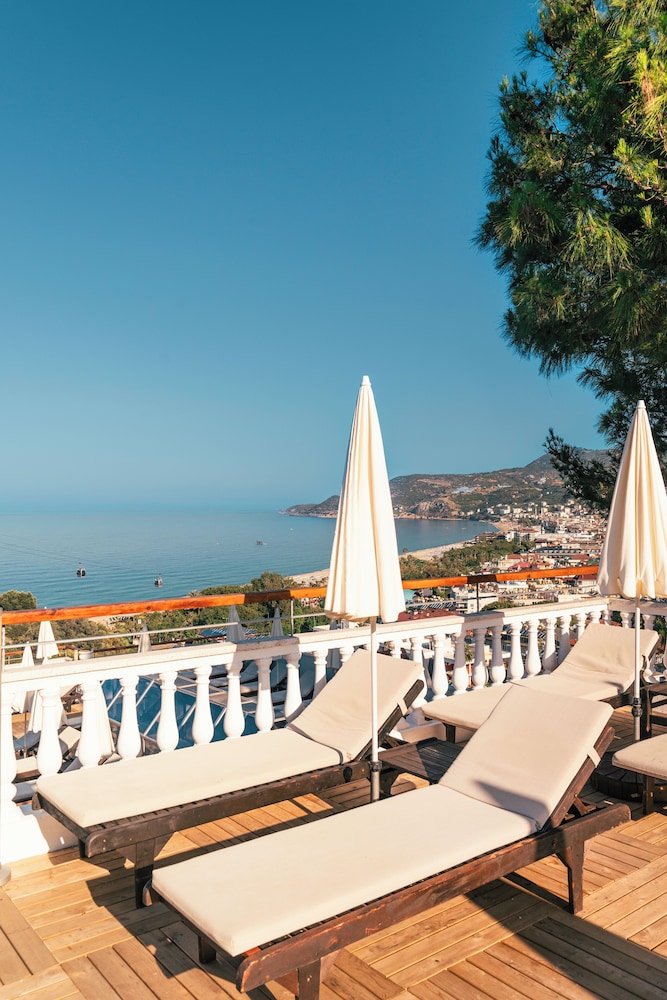 Sunny Hill Alya Hotel 40/53
