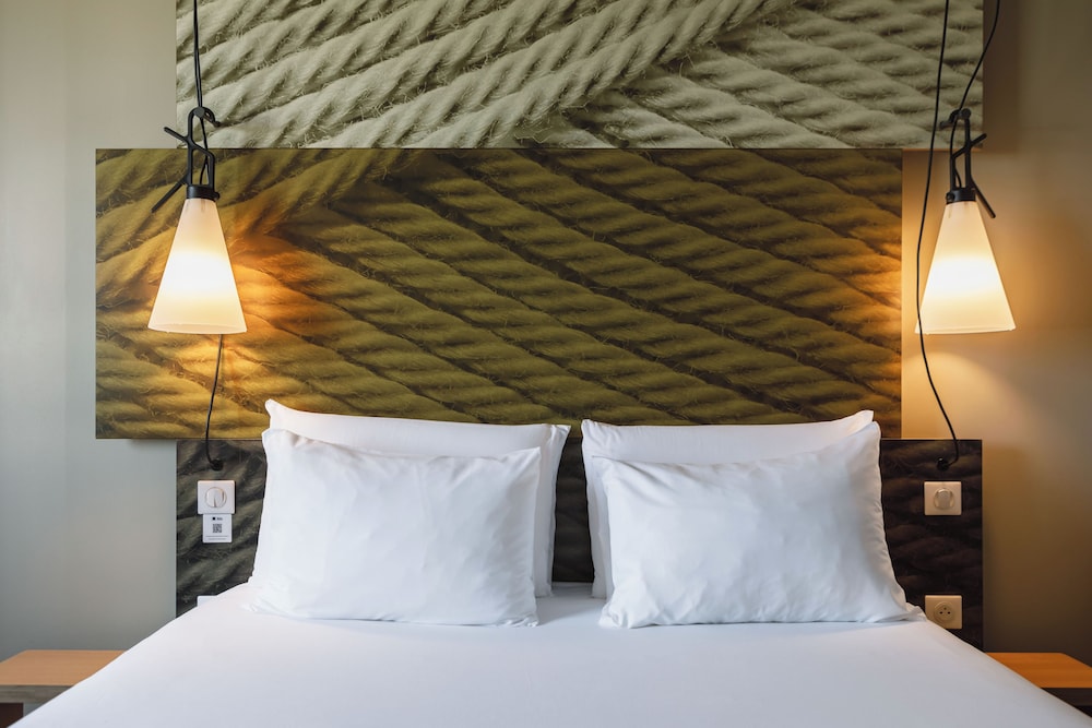 Ibis Lyon Carre De Soie 30/62