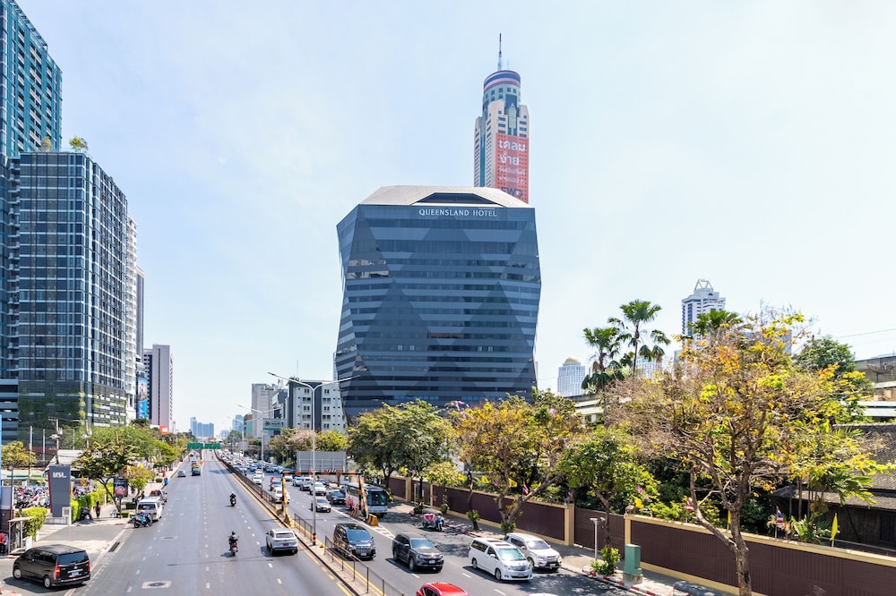 Queensland Hotel Bangkok 41/50