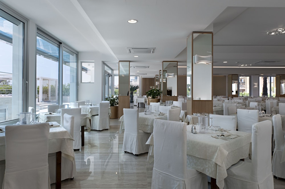 Le Soleil Hotel 42/60