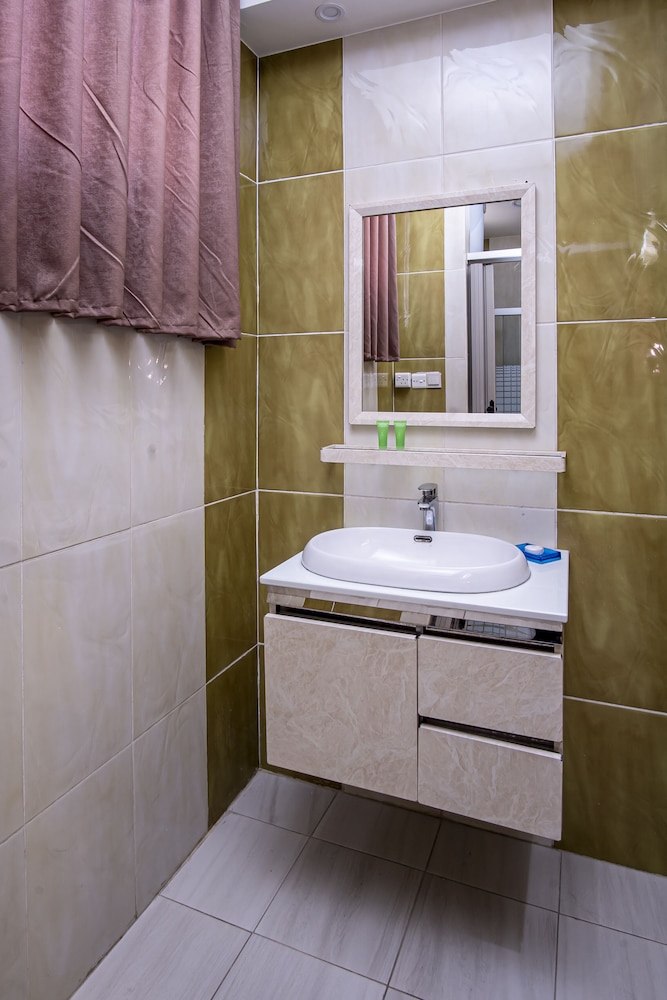 Al-Riyati For Hotel Apartments 28/30