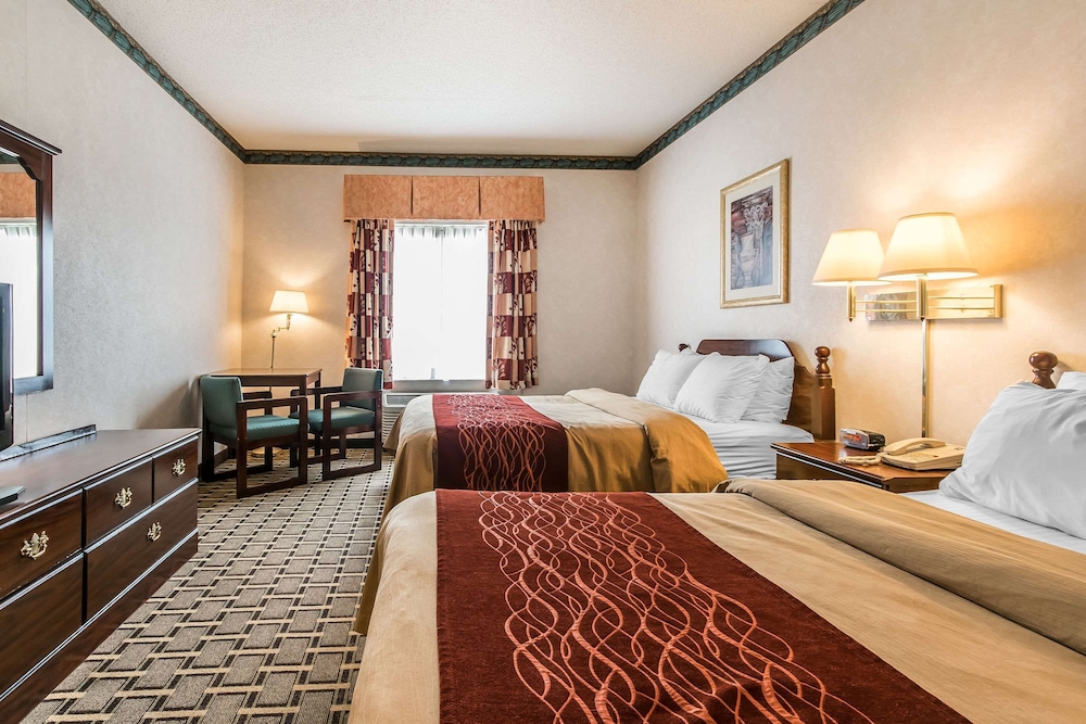 Quality Inn & Suites Evansville North 10/37