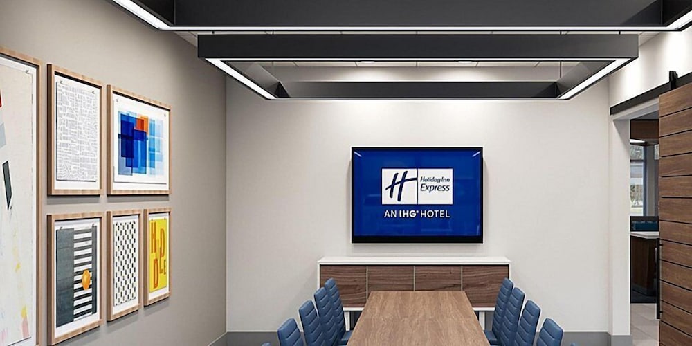 Holiday Inn Express Gloucester An Ihg Hotel 19/32