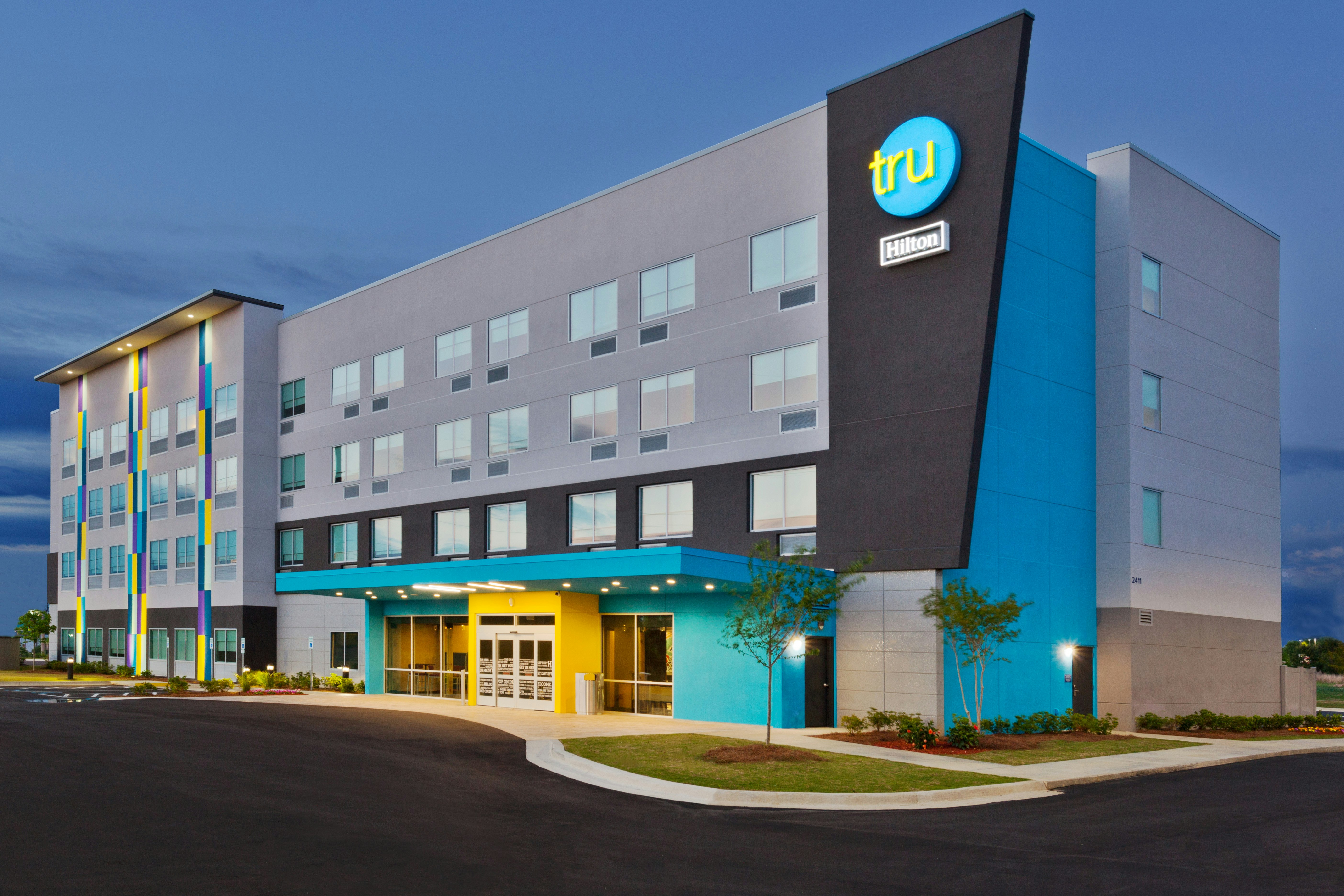 TRU BY HILTON AUBURN AL in AUBURN - AL