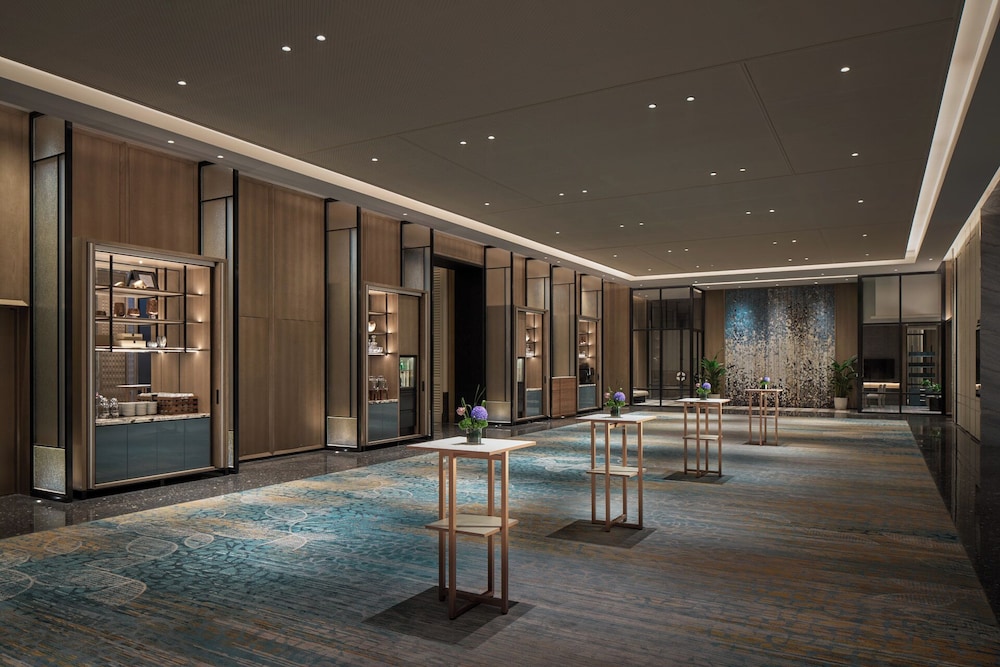 Hyatt Regency Zhuhai Gongbei 18/45