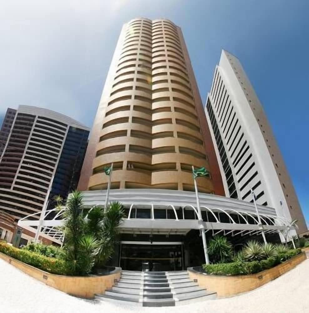 Plaza Praia Suites 11/75
