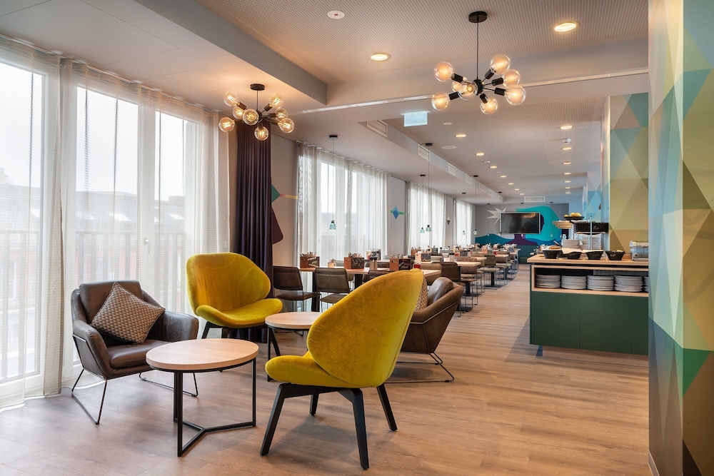 Holiday Inn - the niu, Charly Frankfurt City by IHG 52/56