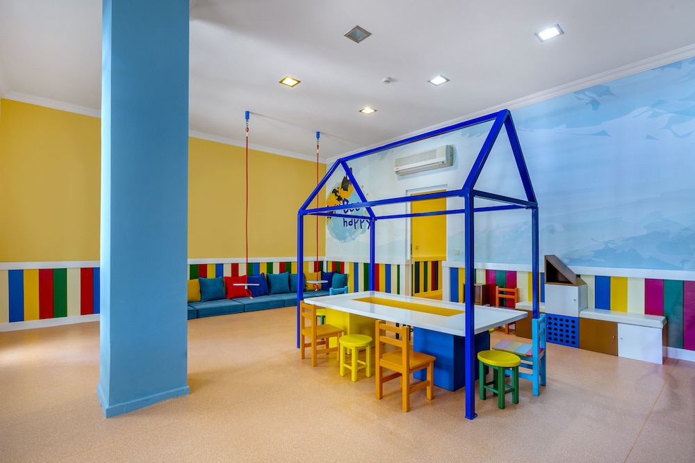 Telatiye Resort Hotel 8/64