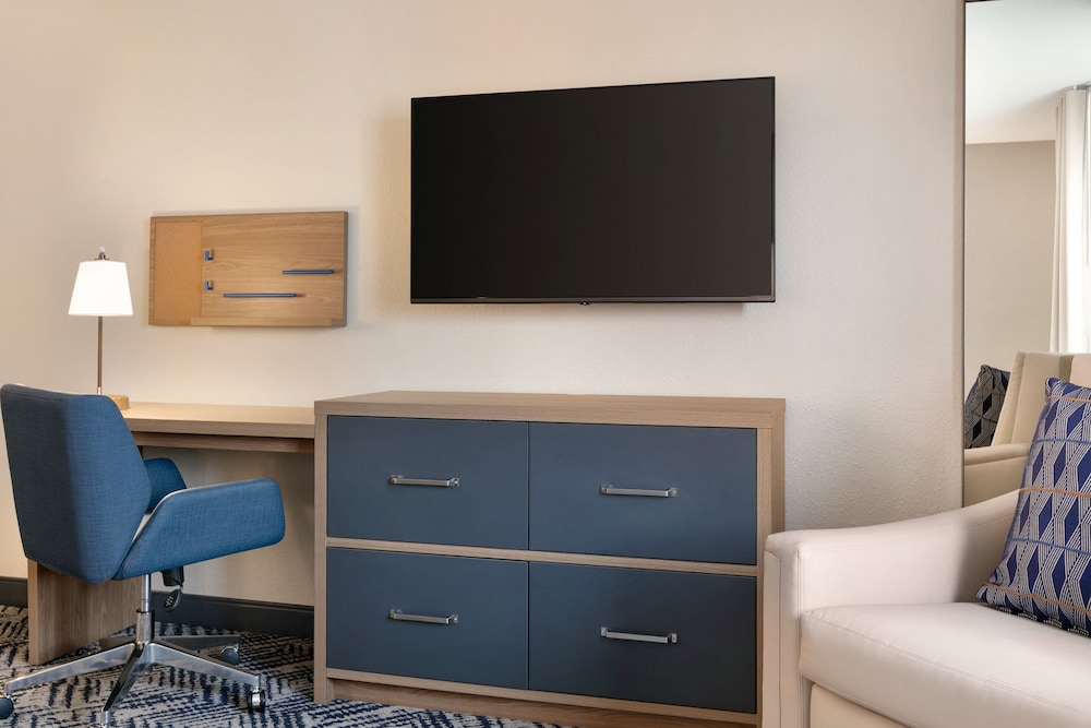 Candlewood Suites Springfield, an IHG Hotel 18/47