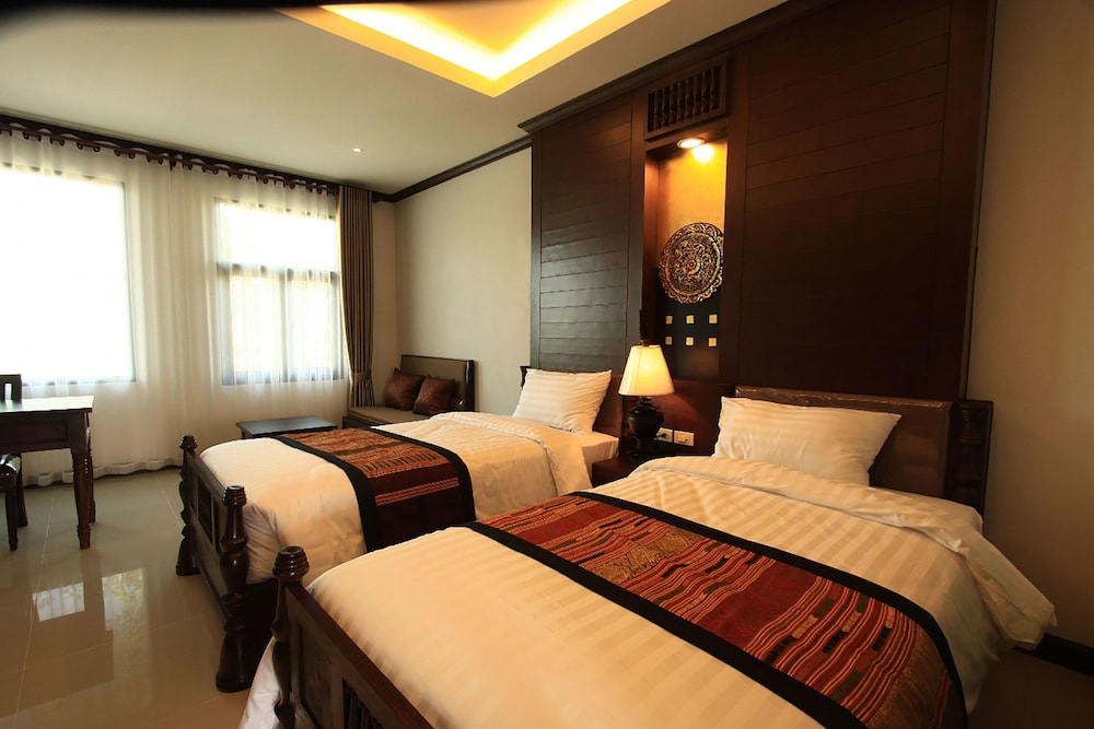 Baan Ratchiangsaen 16/56