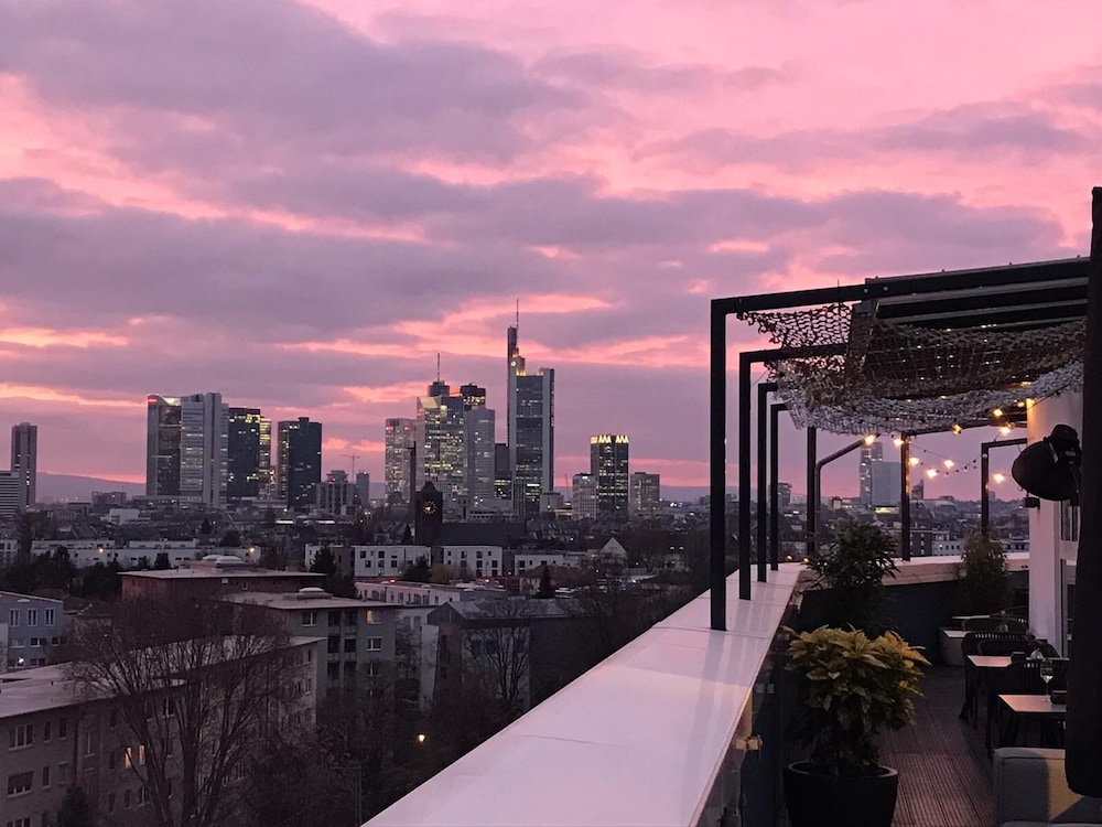 The Blasky Frankfurt 44/49