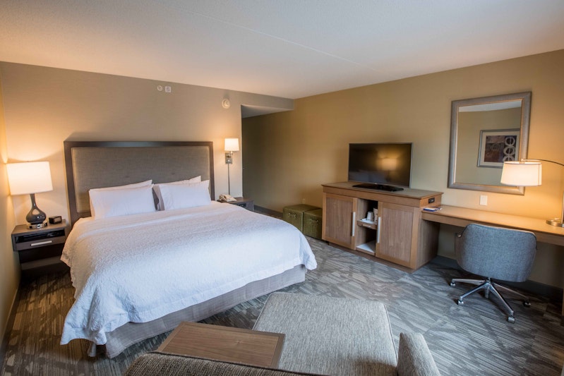 Hampton Inn & Suites Tilton 17/66