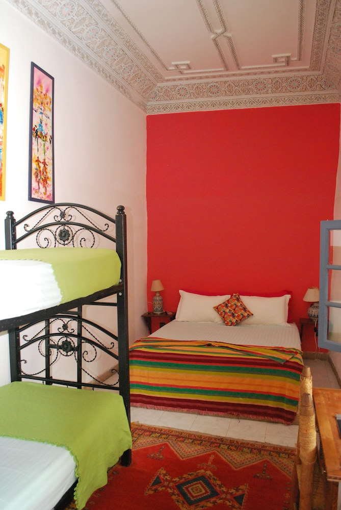 Riad Azalia 15/63