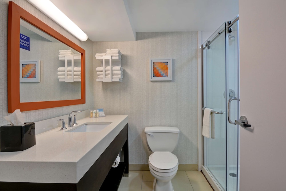 Hampton Inn Greenwood, SC 12/35