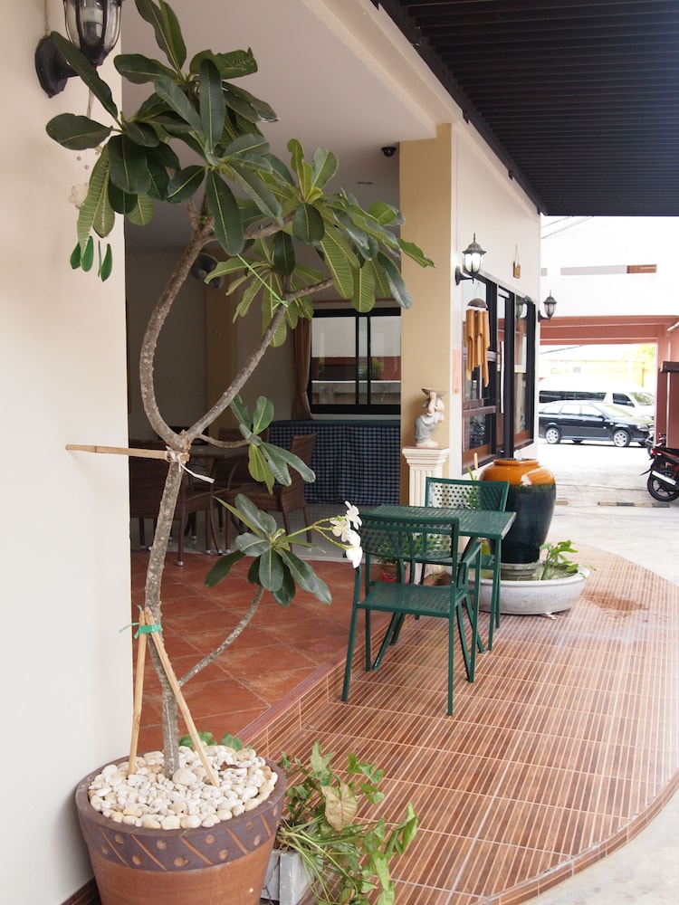 Chitra Villa 34/50
