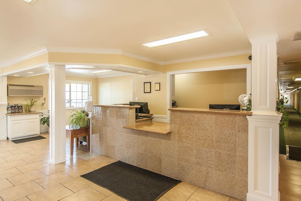 Quality Inn Grants Pass, OR 16/59