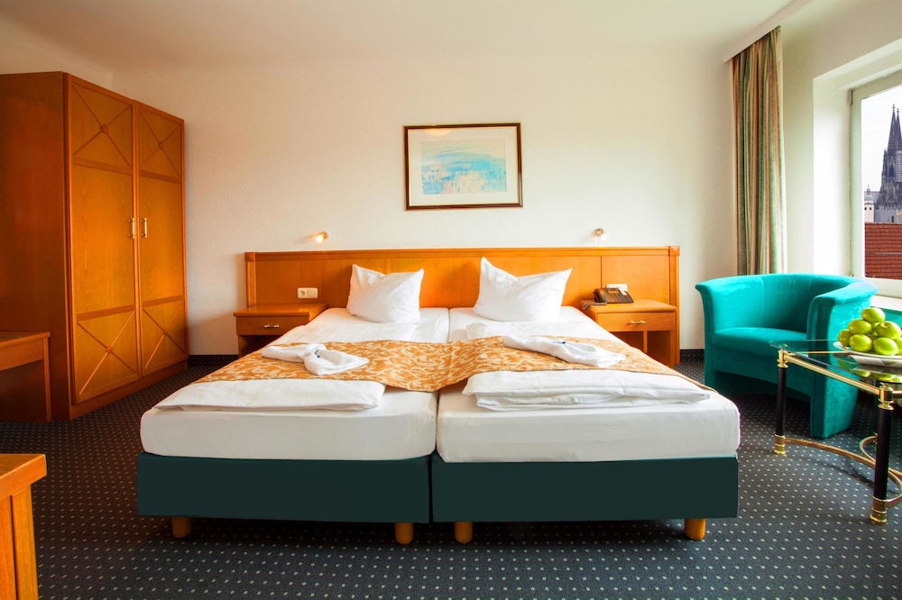 Centro Hotel Royal 13/33