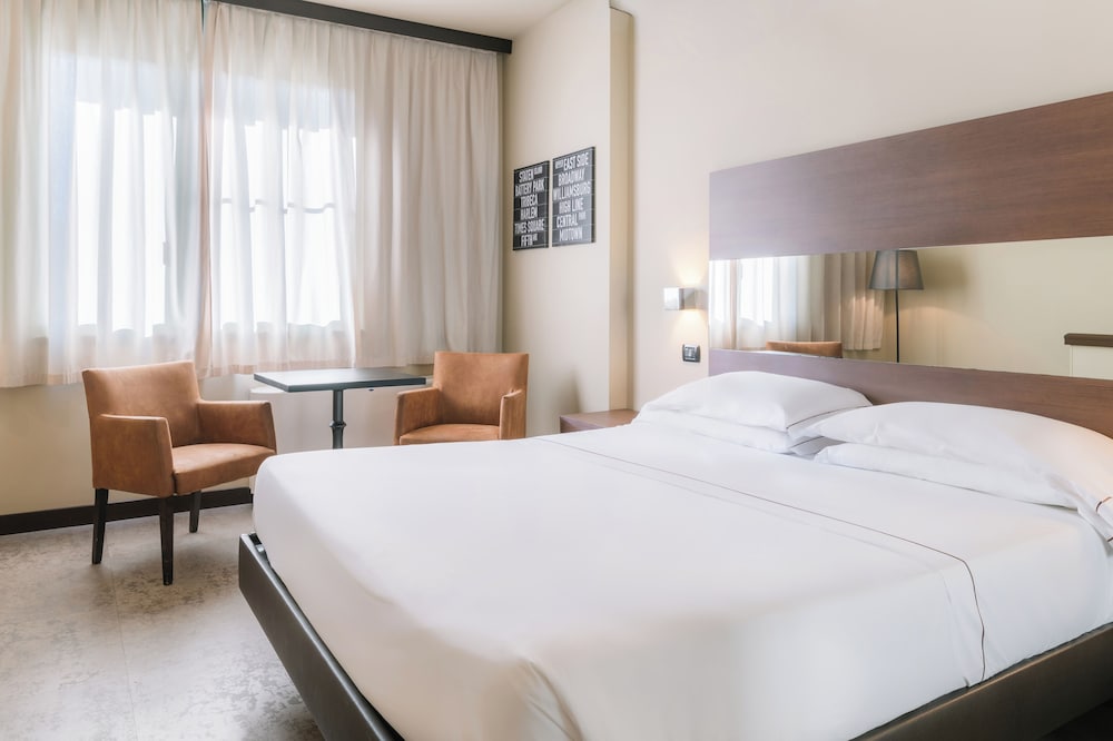 Plus, Comfort, King Bed