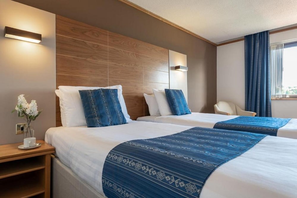Passage House Hotel 13/26