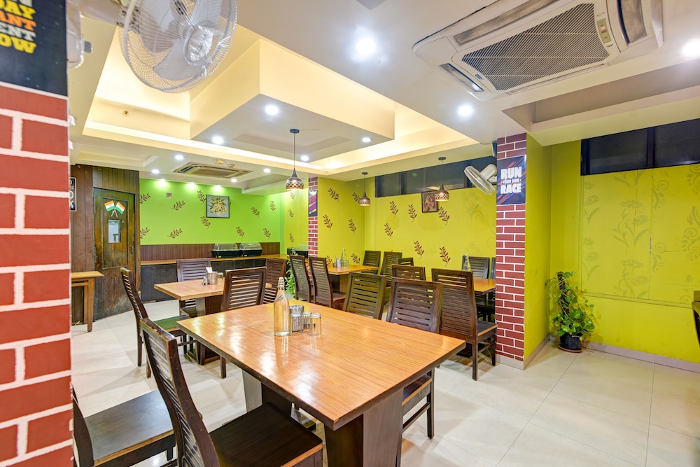Airport Hotel Grand Delhi 42/52