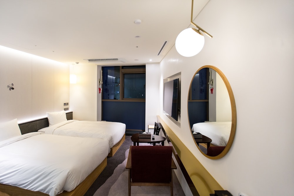 Stay Rak Hotel 30/68