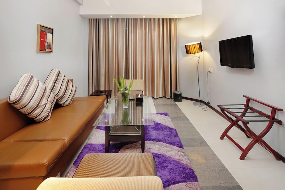 HOTEL THE COX TODAY 51/60