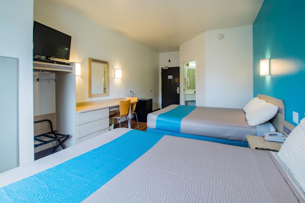 Motel6 Portland, OR - I-5 19/36