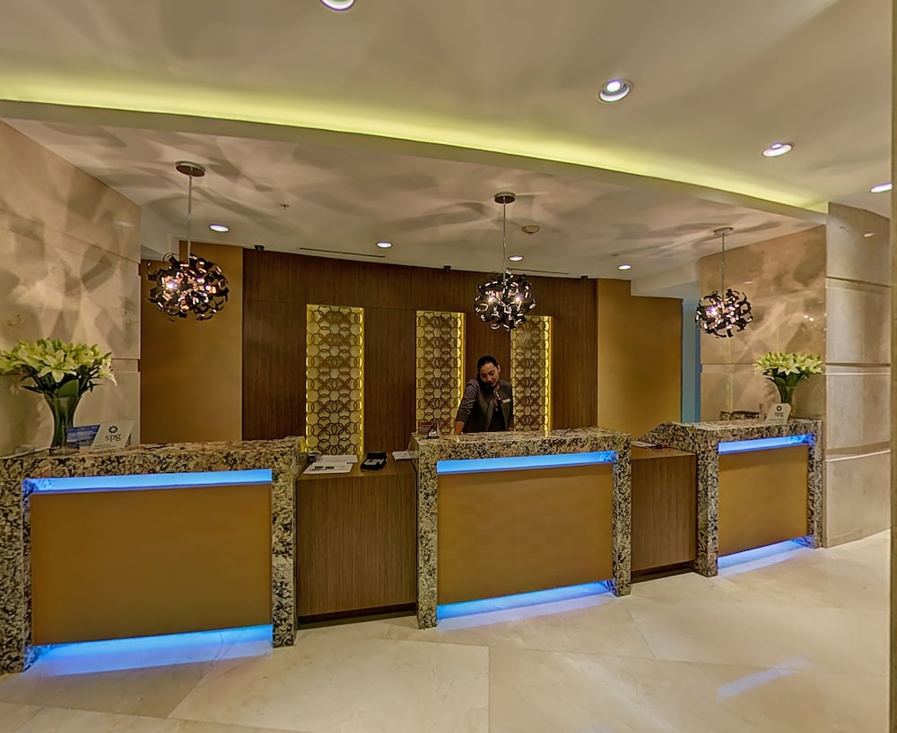 Sheraton Guayaquil Hotel 5/40