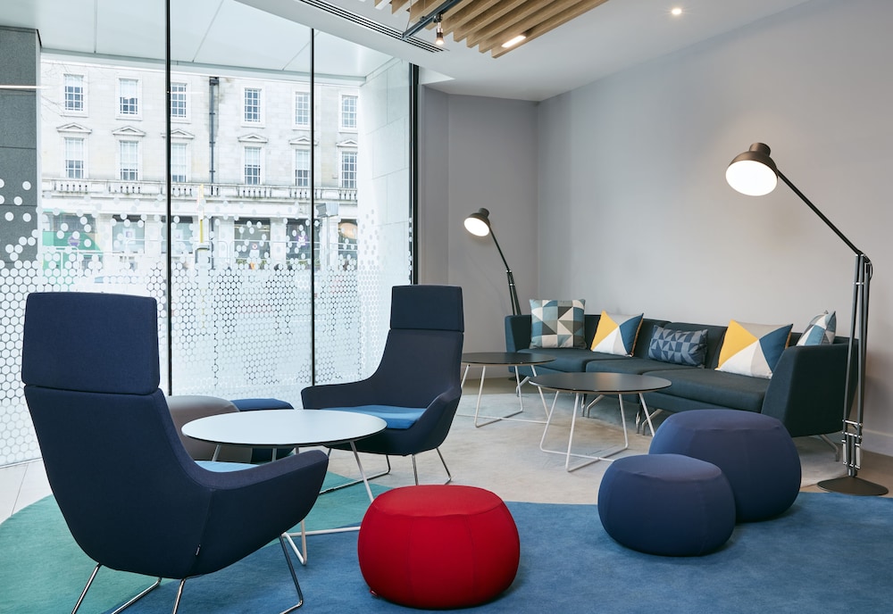 HOLIDAY INN EXPRESS DUBLIN CITY CENTRE 39/71