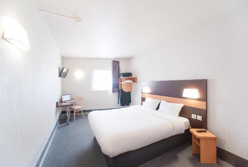 ROOM, 2 DOUBLE BEDS, ACCESSIBLE