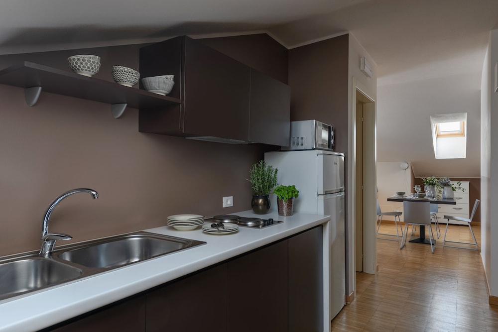 Vialeromadodici Rooms & Apartments 4/58