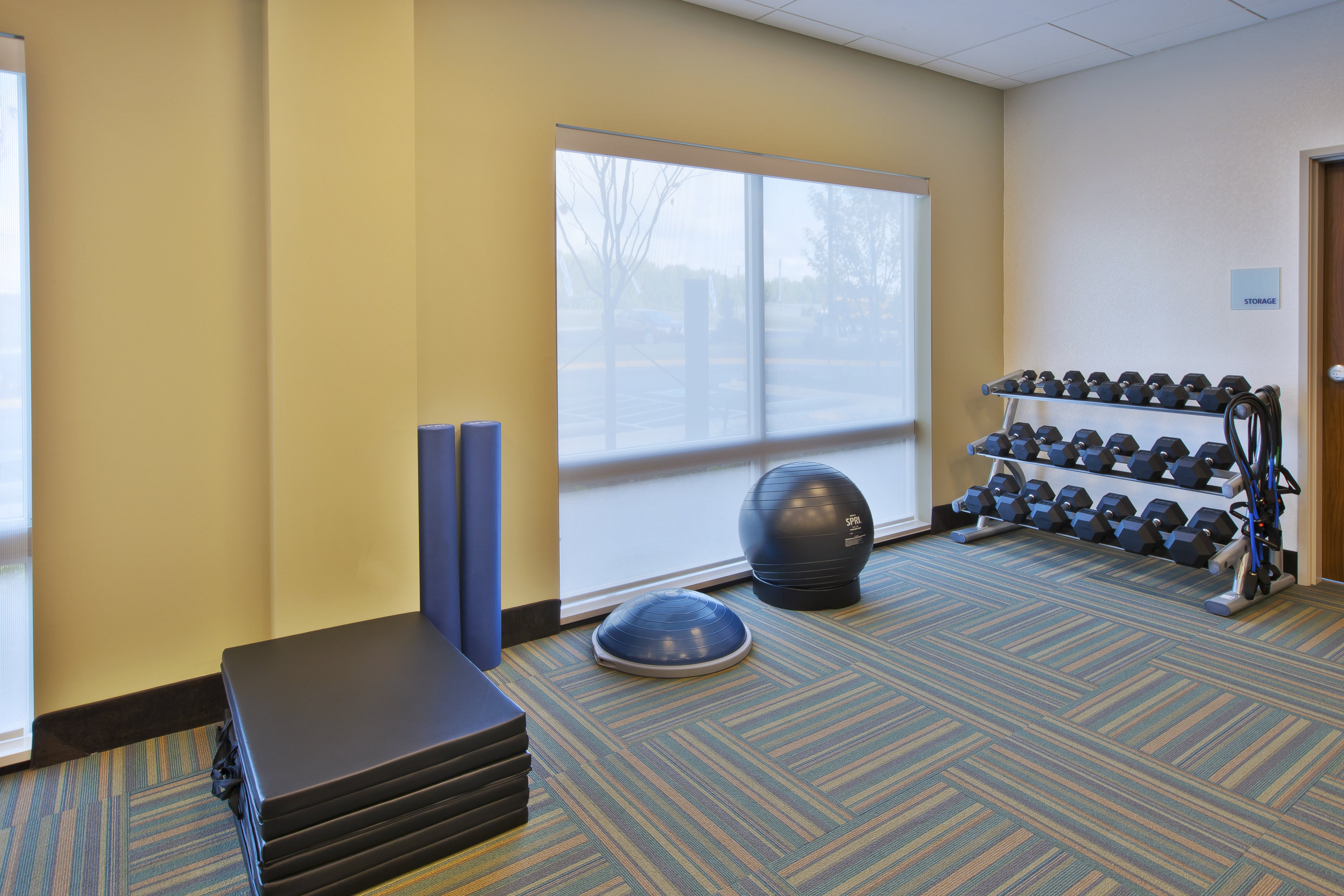 Holiday Inn Express And Suites South Hill 26/40