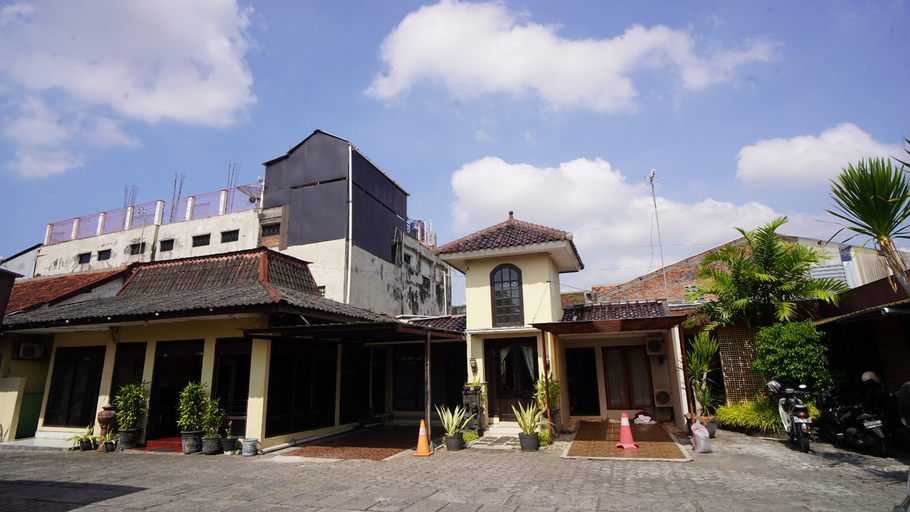 The Panorama Malioboro Hotel 1/10
